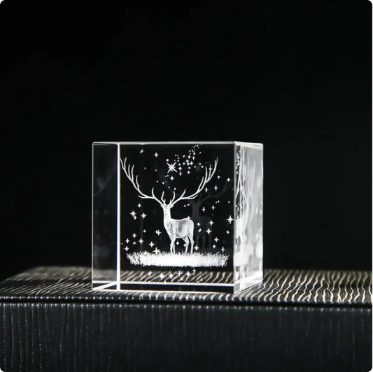 Creative Desktop Ornament with White Crystal