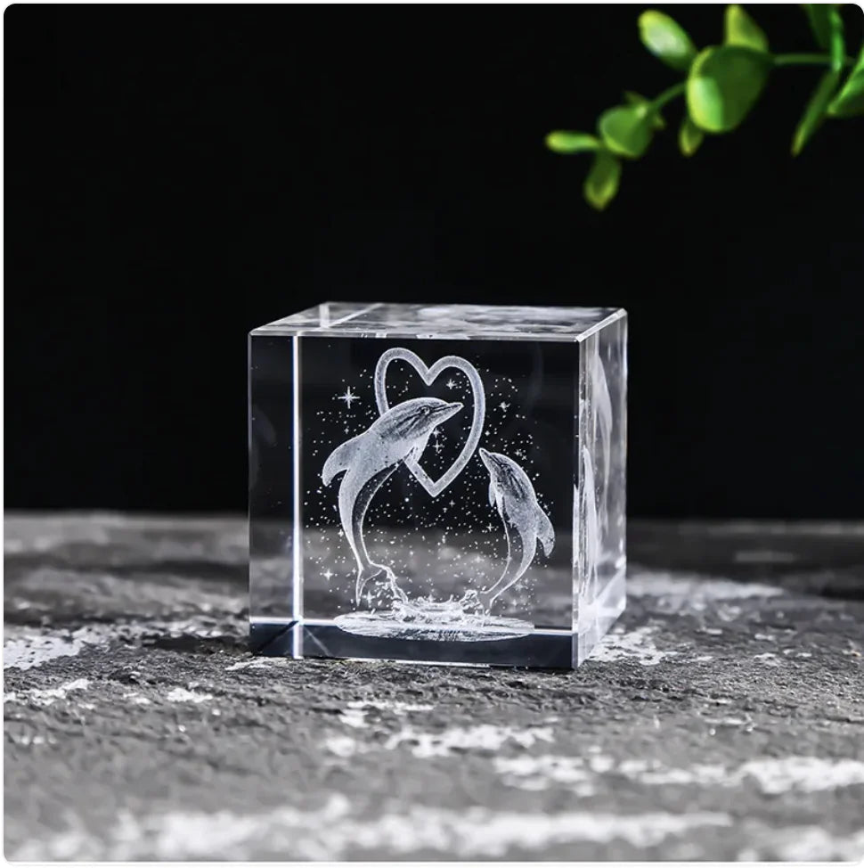 Creative Desktop Ornament with White Crystal