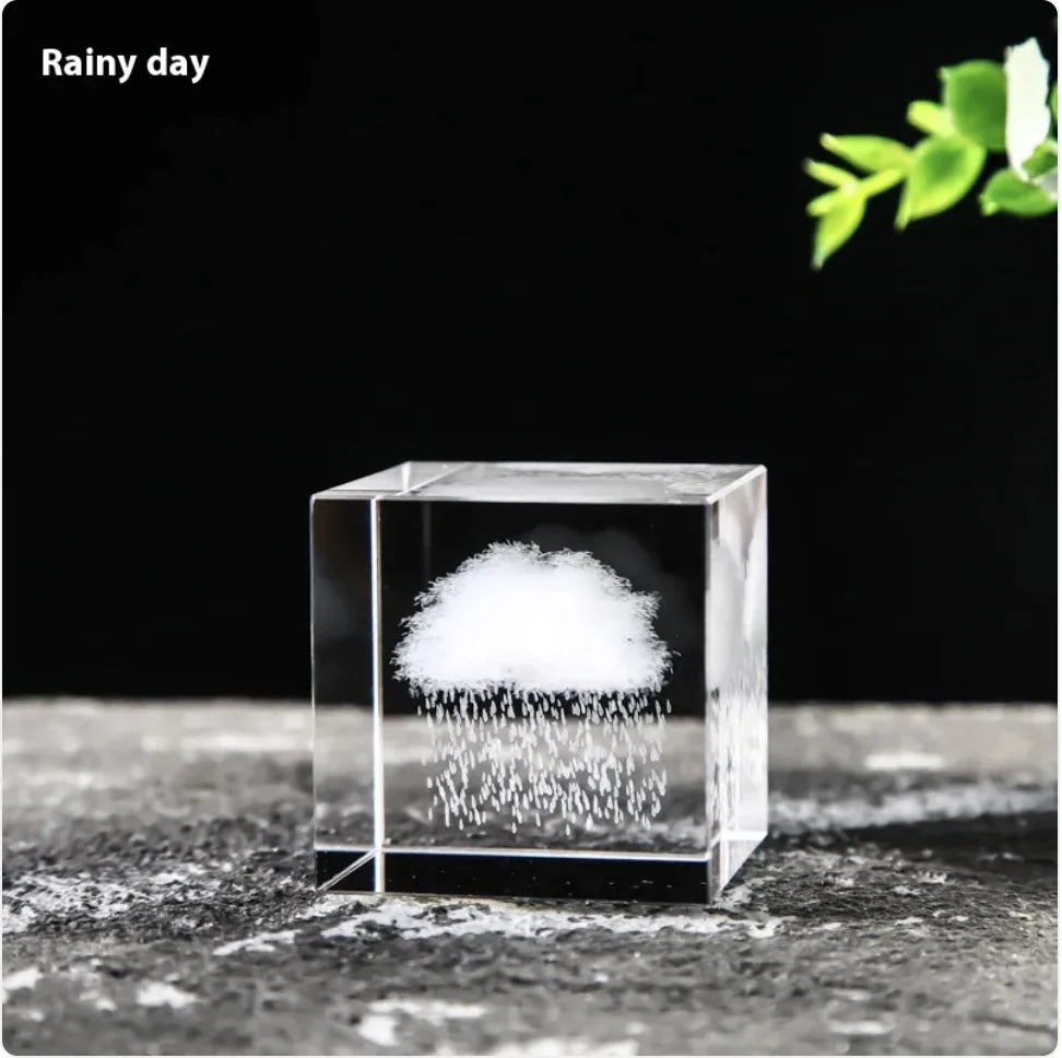 Creative Desktop Ornament with White Crystal